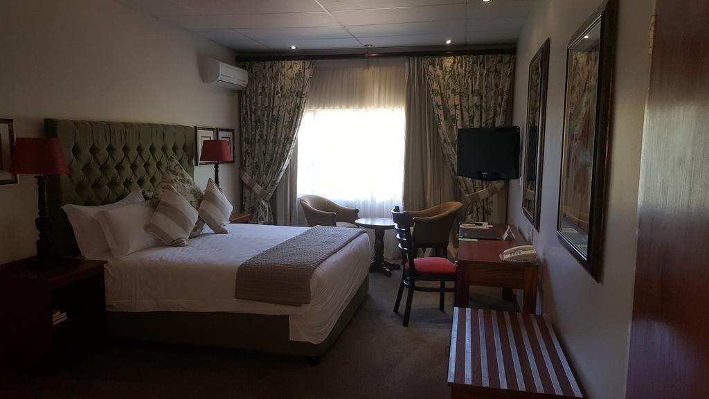 Park Hotel Potgietersrus Extérieur photo